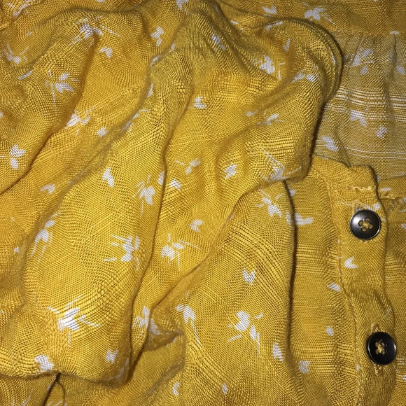 Universal Thread large mustard floral boho blouse - Picture 5 of 5
